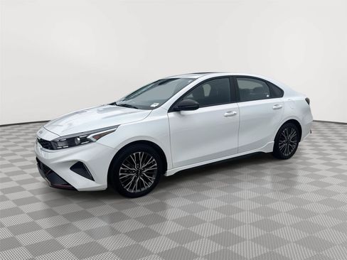 Used 2024 Kia Forte GT-Line w/ GT-Line Premium Package FWD image 1