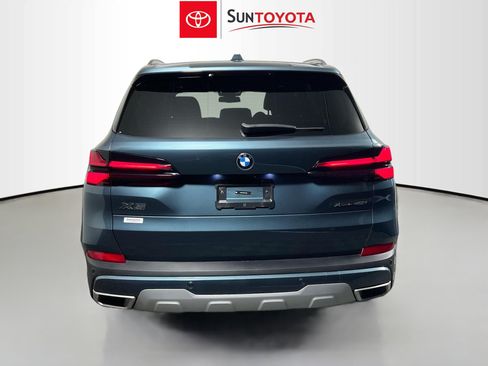 Used 2024 BMW X5 xDrive40i w/ Premium Package AWD/4WD image 5