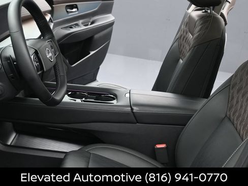 Certified 2026 Nissan Murano Platinum w/ Cargo Package AWD/4WD image 17