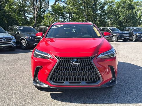Used 2025 Lexus NX 250 FWD w/ Cold Area Package image 3