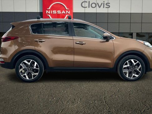 Used 2021 Kia Sportage EX image 9