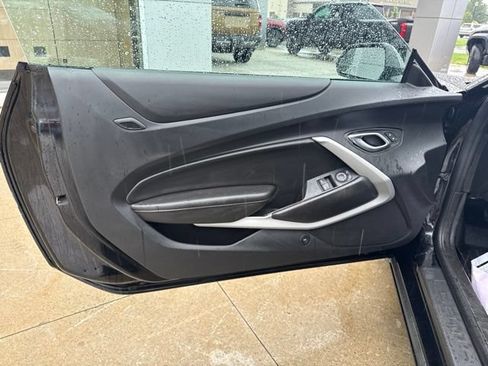 Used 2018 Chevrolet Camaro SS w/ LPO RS/SS Interior Package RWD image 13