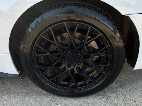 Used 2015 Ford Mustang Coupe w/ Equipment Group 051A RWD image 9
