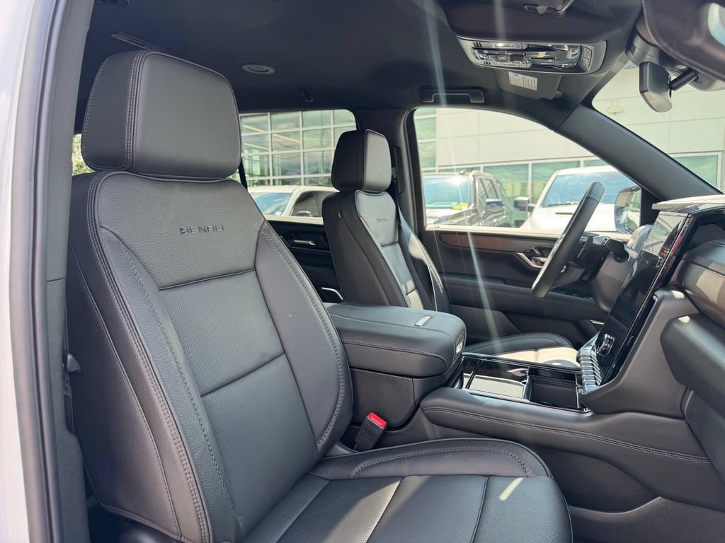 New 2026 GMC Yukon Denali RWD image 19