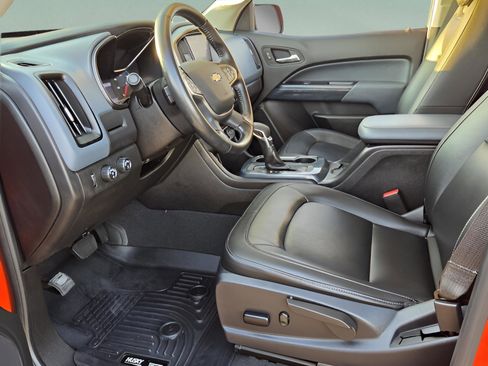 Used 2022 Chevrolet Colorado Z71 w/ Safety Package image 14