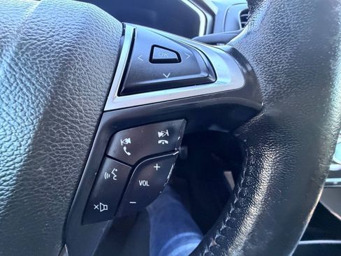 Used 2018 Ford Fusion Titanium FWD image 8