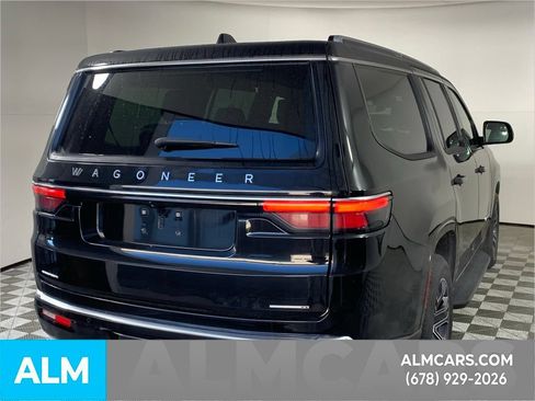 Used 2023 Jeep Wagoneer Series II AWD/4WD image 8