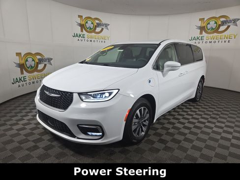 Used 2022 Chrysler Pacifica Touring-L image 4