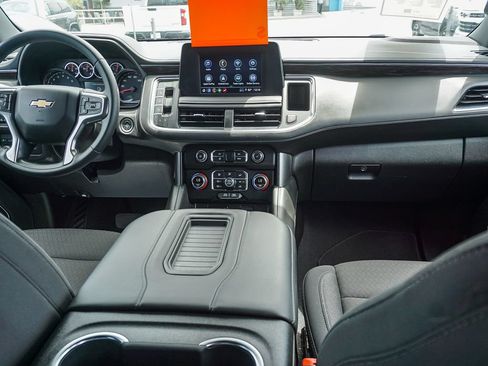 Used 2024 Chevrolet Tahoe LS RWD image 14