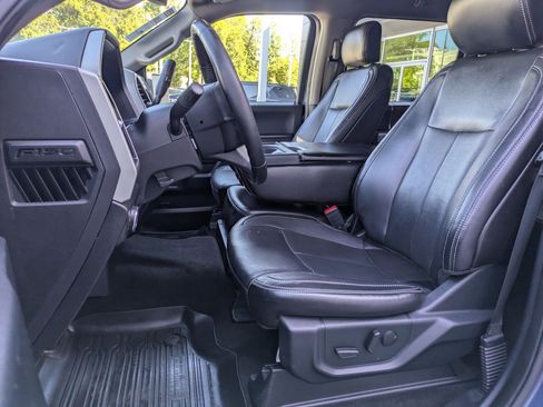 Used 2019 Ford F150 Lariat w/ Max Trailer Tow Package image 26