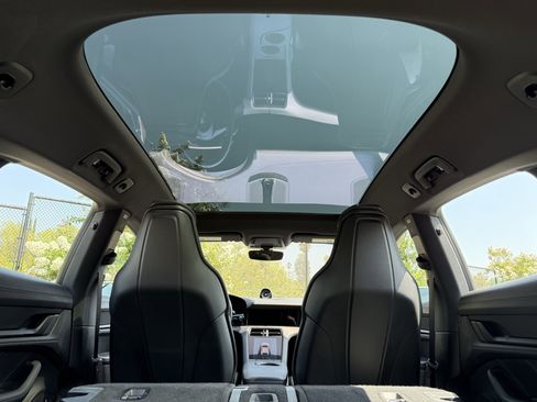 Certified 2023 Porsche Taycan 4S image 38