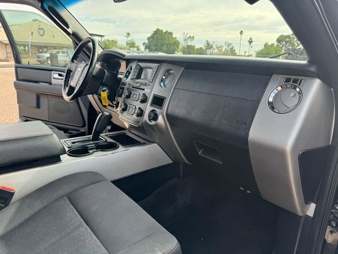 Used 2016 Ford Expedition EL XLT RWD image 41