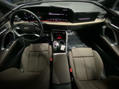 New 2025 Audi Q5 Prestige image 10