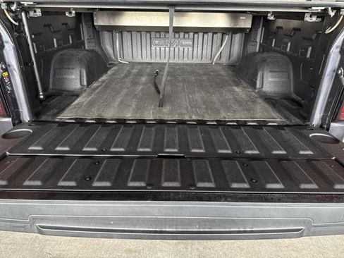 Used 2024 GMC Sierra 1500 SLT AWD/4WD image 23