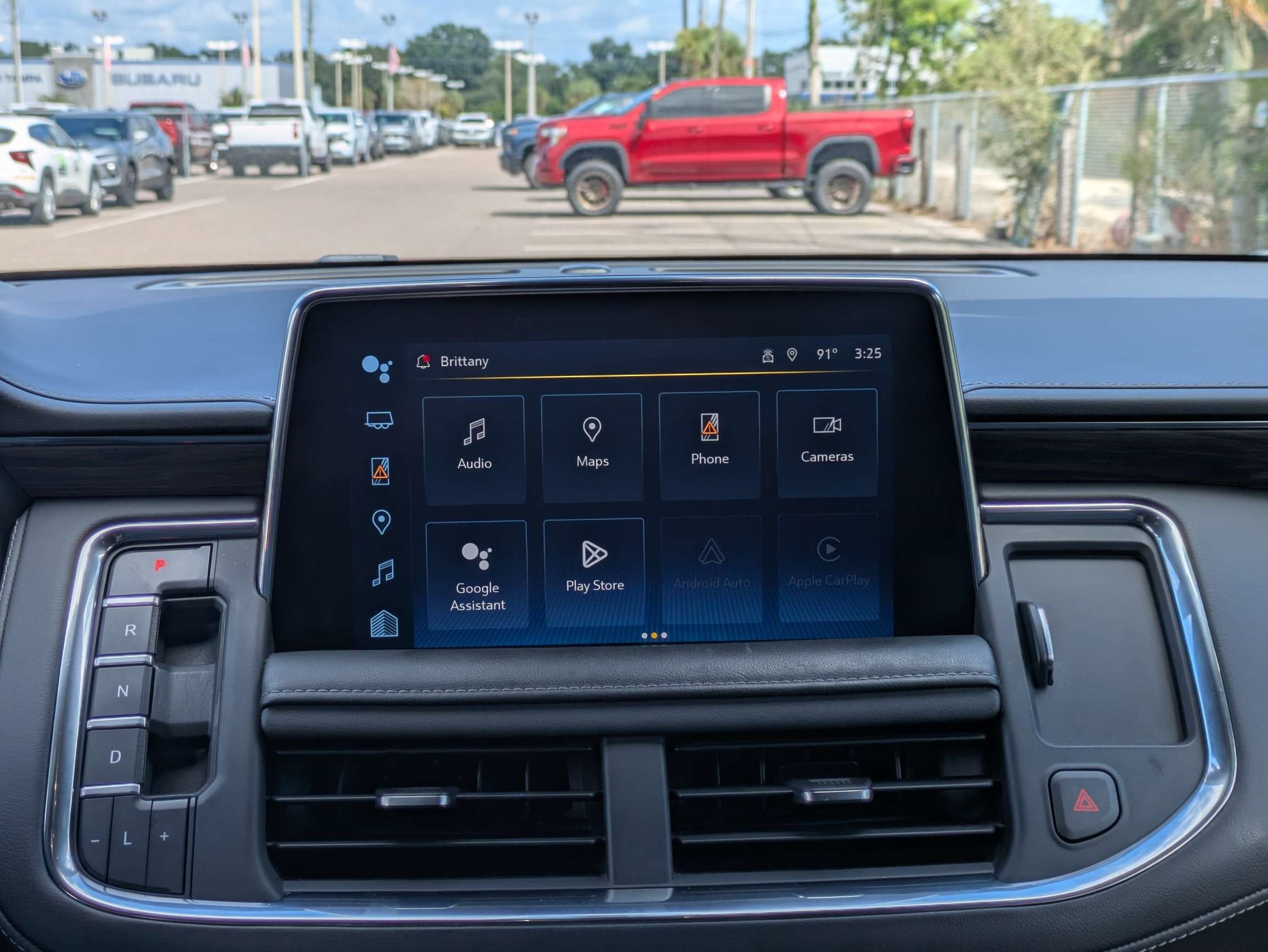 Used 2022 Chevrolet Tahoe Z71 w/ Luxury Package AWD/4WD image 18