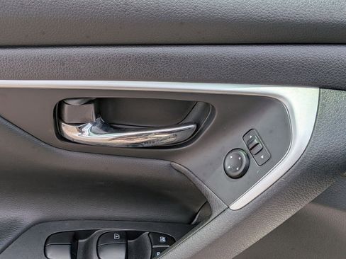 Used 2017 Nissan Altima 2.5 SV FWD image 13