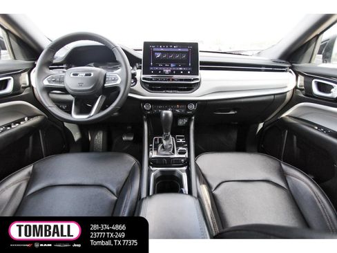Used 2024 Jeep Compass Limited AWD/4WD image 10
