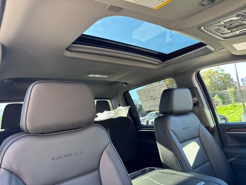 New 2026 GMC Sierra 2500 Denali w/ Denali Reserve Package image 16