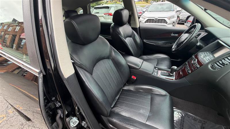 Used 2017 INFINITI QX50 AWD w/ Premium Plus Package image 8