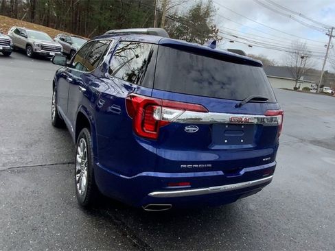 Used 2023 GMC Acadia Denali w/ Denali Technology Package image 8