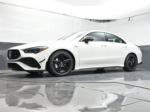 New 2025 Mercedes-Benz CLA 35 AMG 4MATIC image 33