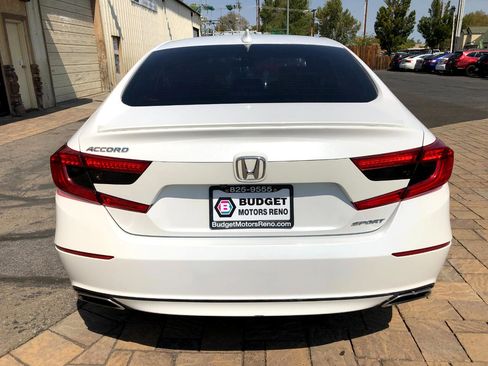 Used 2018 Honda Accord Sport image 3