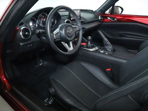 Used 2021 MAZDA MX-5 Miata RF Grand Touring image 17