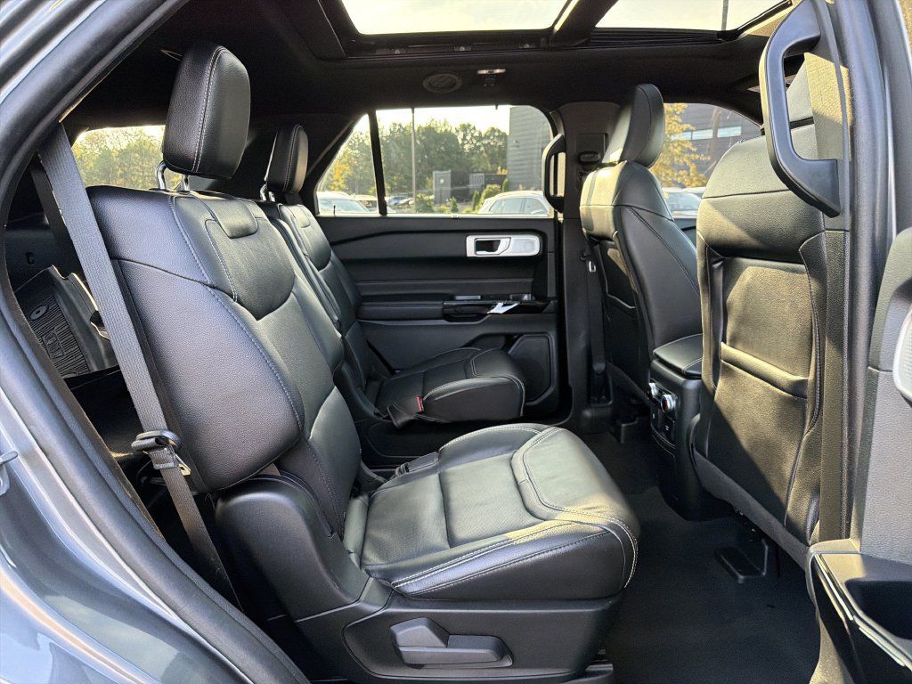 Used 2023 Ford Explorer ST w/ Equipment Group 401A AWD/4WD image 16