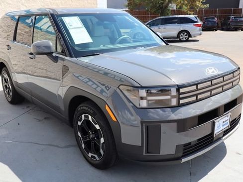 Used 2024 Hyundai Santa Fe SE AWD/4WD image 3