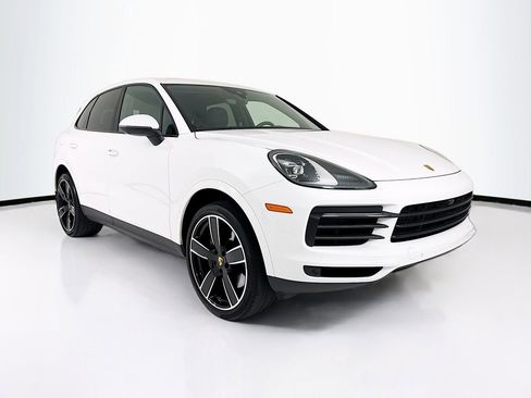 Certified 2023 Porsche Cayenne Platinum Edition AWD/4WD image 9
