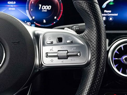 Used 2020 Mercedes-Benz CLA 250 image 33