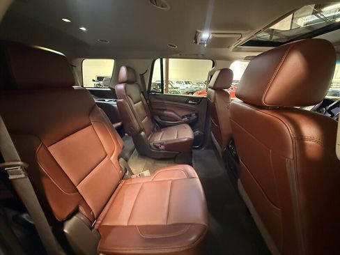 Used 2018 Chevrolet Tahoe Premier AWD/4WD image 34