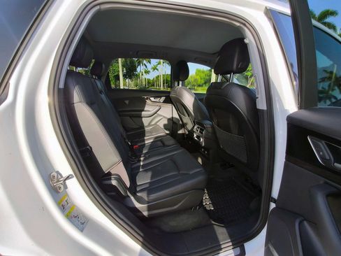 Used 2019 Audi Q7 3.0T Prestige AWD/4WD image 16