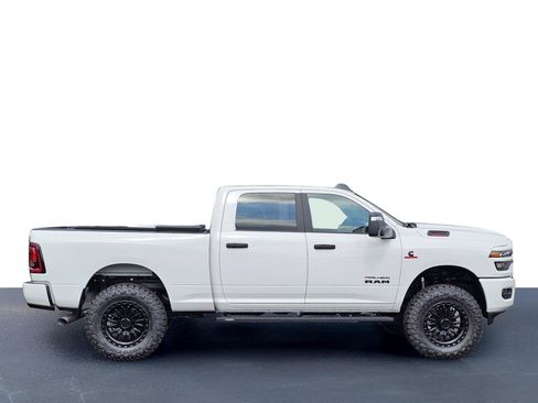 New 2026 RAM 2500 Big Horn AWD/4WD image 10