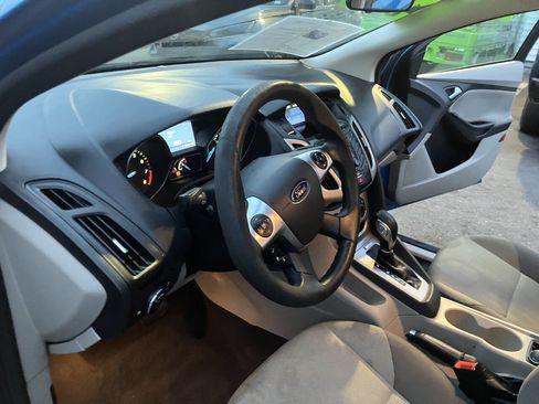 Used 2014 Ford Focus SE FWD image 21