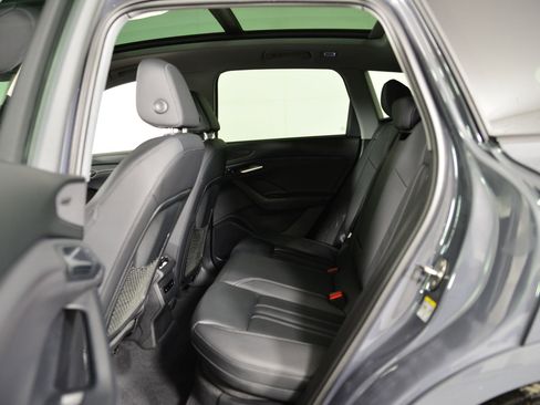 Used 2025 Audi Q6 e-tron Premium w/ Convenience Package image 13