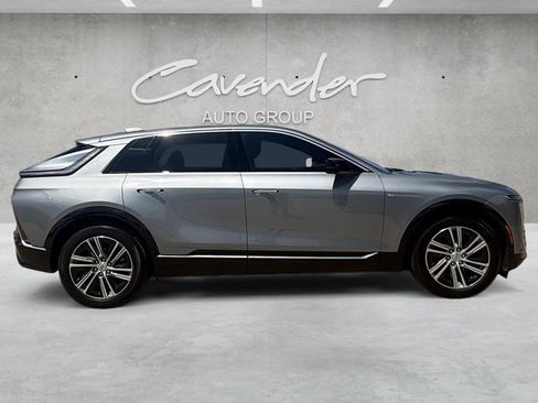 Certified 2024 Cadillac Lyriq Luxury RWD image 18