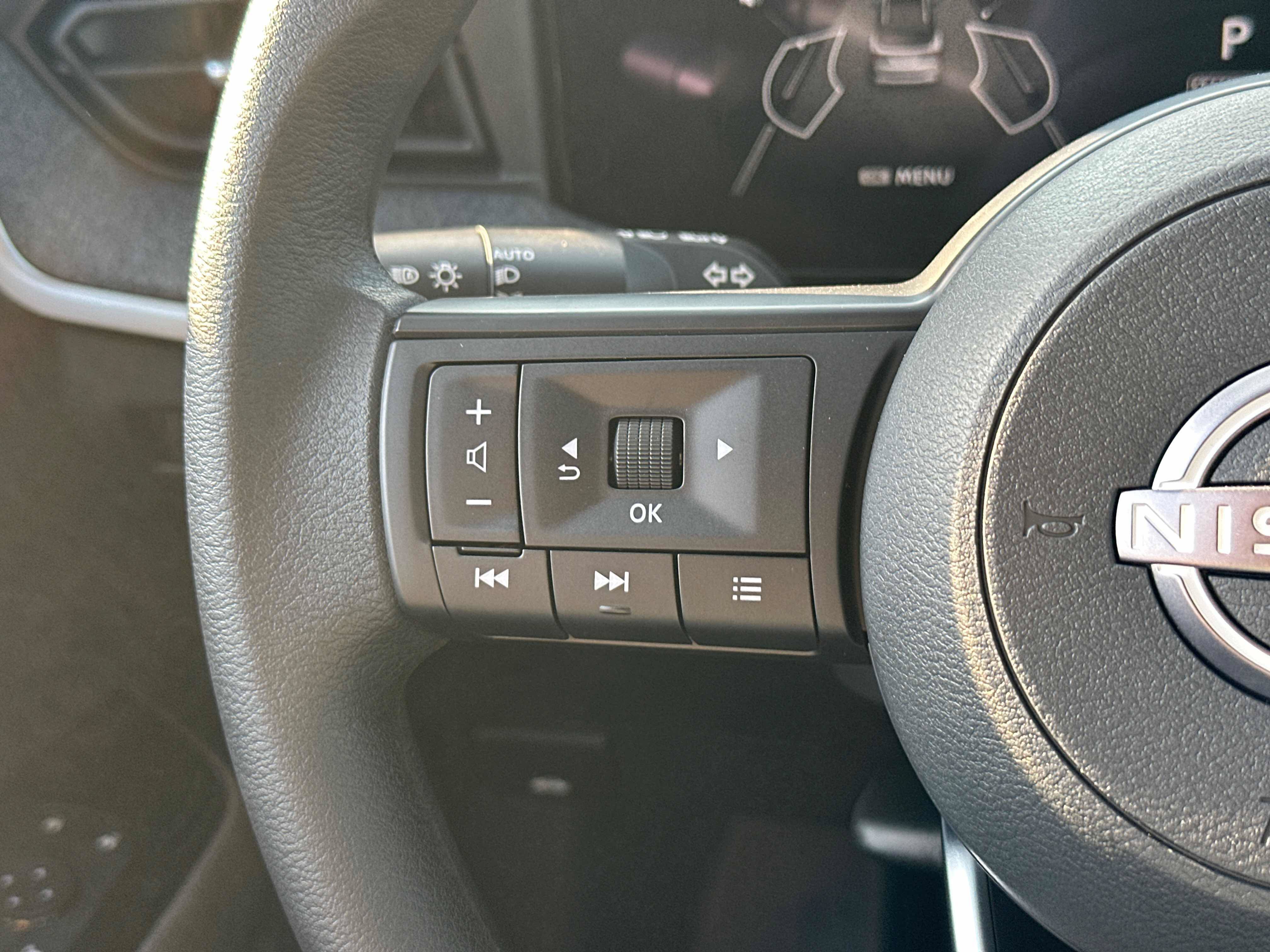 New 2027 Nissan Kicks SV AWD/4WD image 38