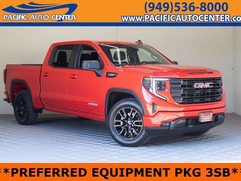 Used 2025 GMC Sierra 1500 Elevation image 1