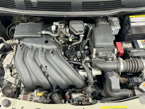 Used 2013 Nissan Versa SV image 23