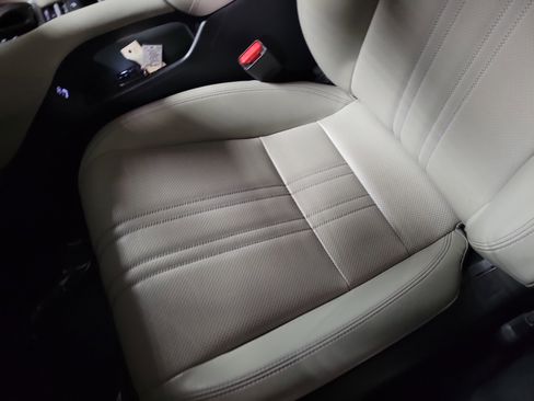 Used 2023 Honda HR-V EX-L image 18