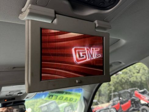 Used 2015 GMC Yukon Denali w/ Open Road Package AWD/4WD image 23