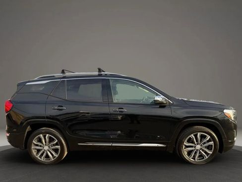 Used 2018 GMC Terrain Denali w/ Comfort Package image 4