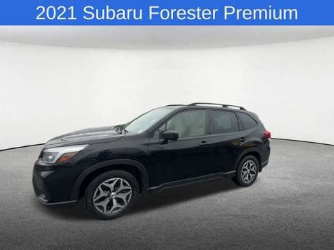 Used 2021 Subaru Forester Premium AWD/4WD image 4