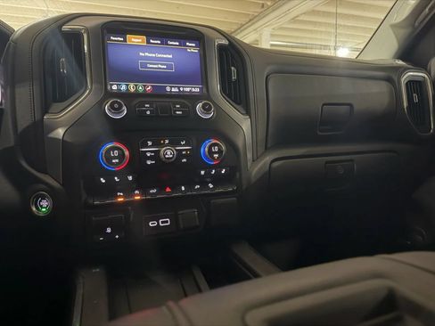 Used 2020 GMC Sierra 1500 SLT w/ SLT Convenience Package AWD/4WD image 14
