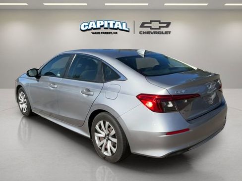 Used 2022 Honda Civic LX image 3