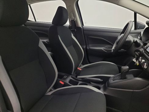Used 2025 Nissan Versa S FWD image 21