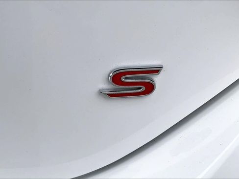 Used 2015 Toyota Corolla S image 9