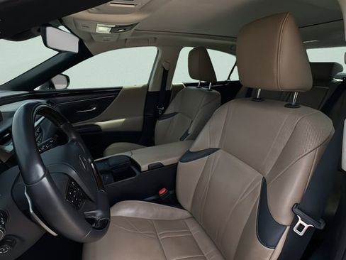 Used 2021 Lexus ES 350 Luxury w/ Accessory Package 2 image 13