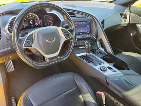 Used 2017 Chevrolet Corvette Z06 w/ Z07 Performance Package RWD image 9